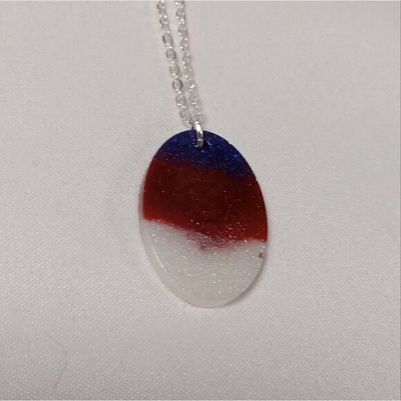 CLEARANCE  Red white blue resin oval necklace with silver toned 11 inch chain - Picture 1 of 7
